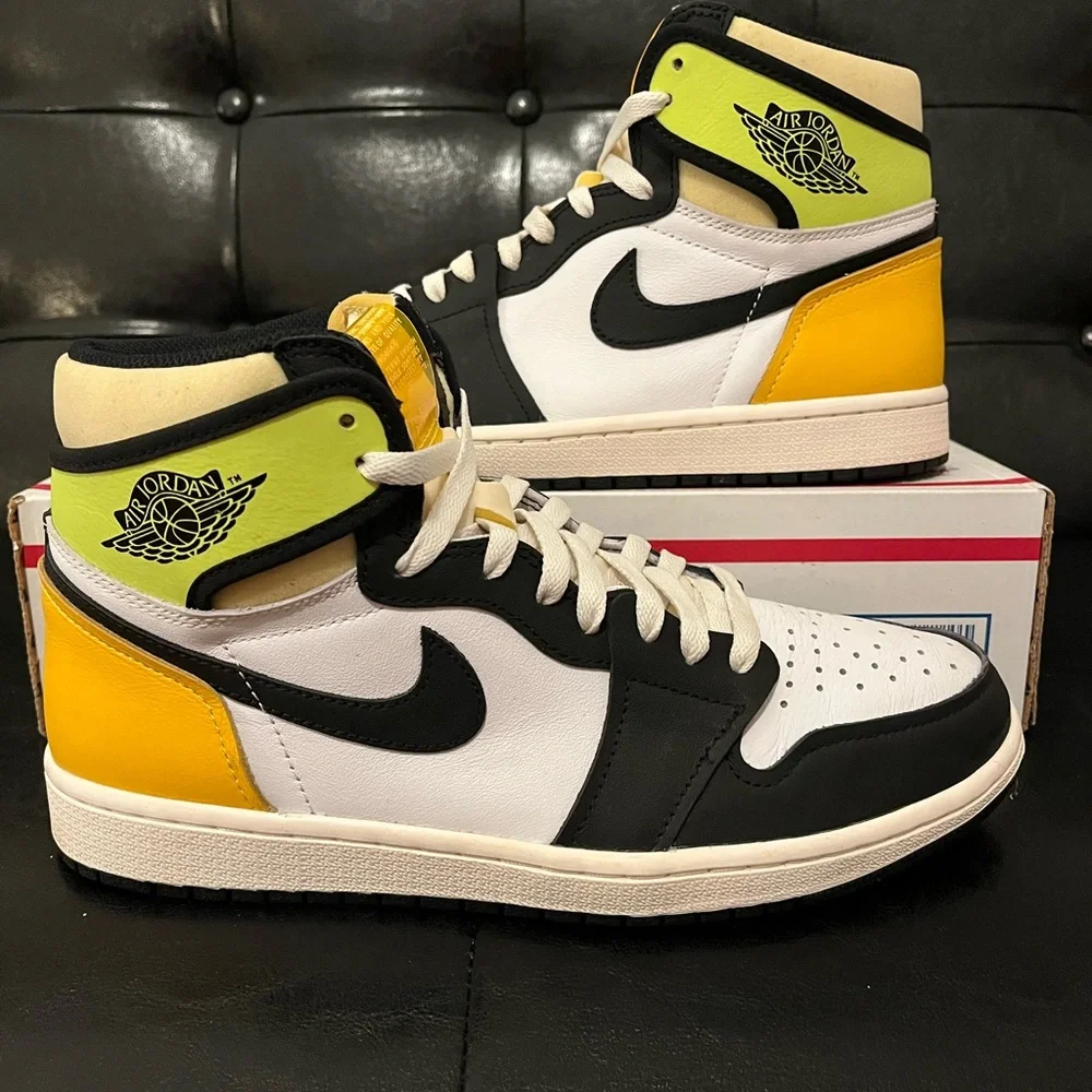 Jordan 1 High OG‎ ‘Volt Gold’